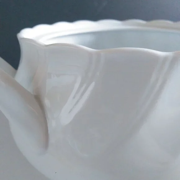 Sheffield White Vegetable Bowl Fine China Porcelain - Picture 11 of 13